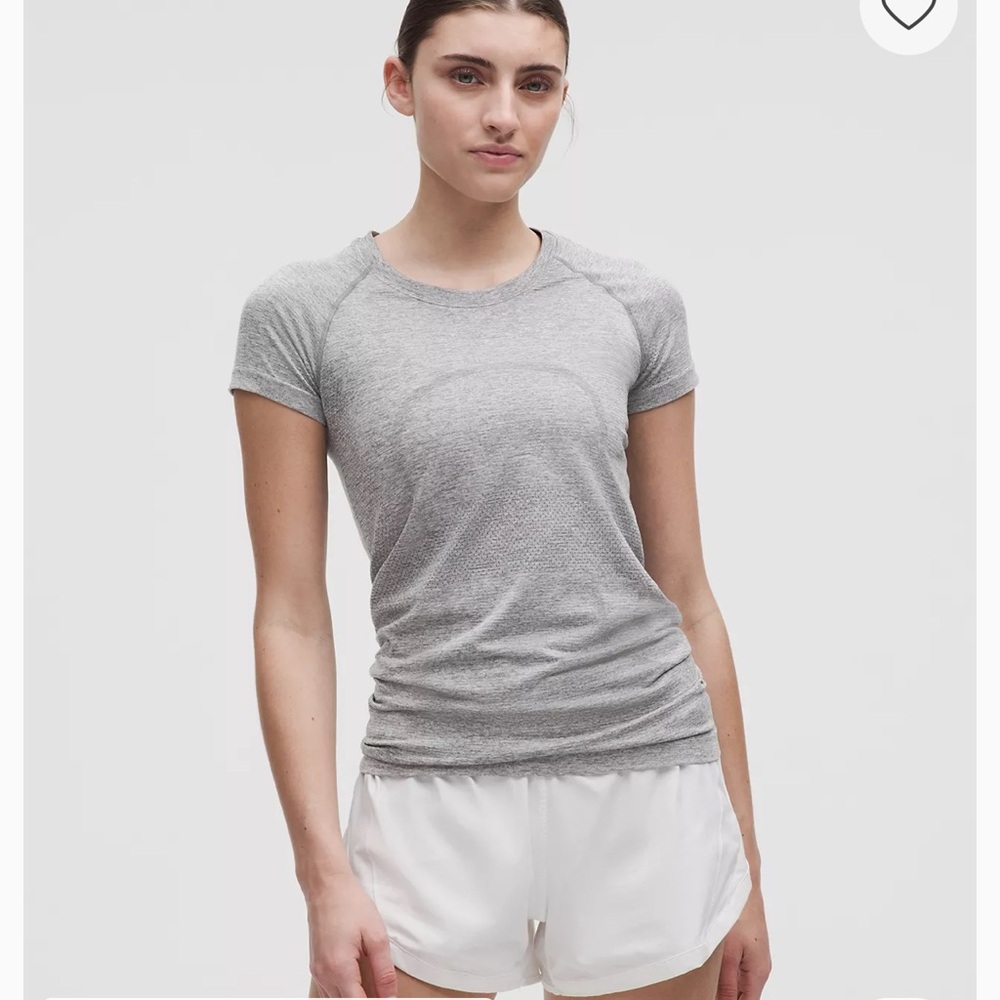 Lululemon SWIFTLY TECH
SHORT
SLEEVE CREW